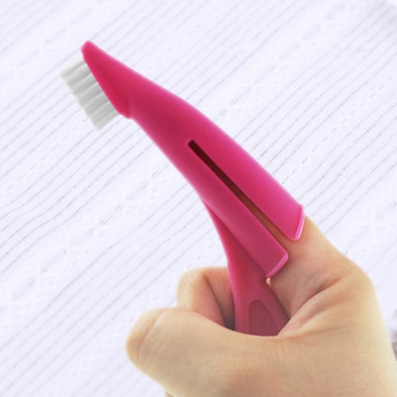 Ergonomic Design Finger Toothbrush for Pets